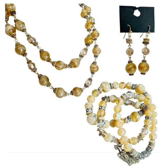 FIVE (5) Piece set!!  Chico's necklace, bracelets and earrings - Picture 1 of 13
